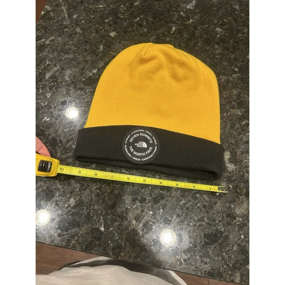 THE NORTH FACE Seven Summit Patch Beanie Hat Arrowwood Yellow Black Unisex OS
